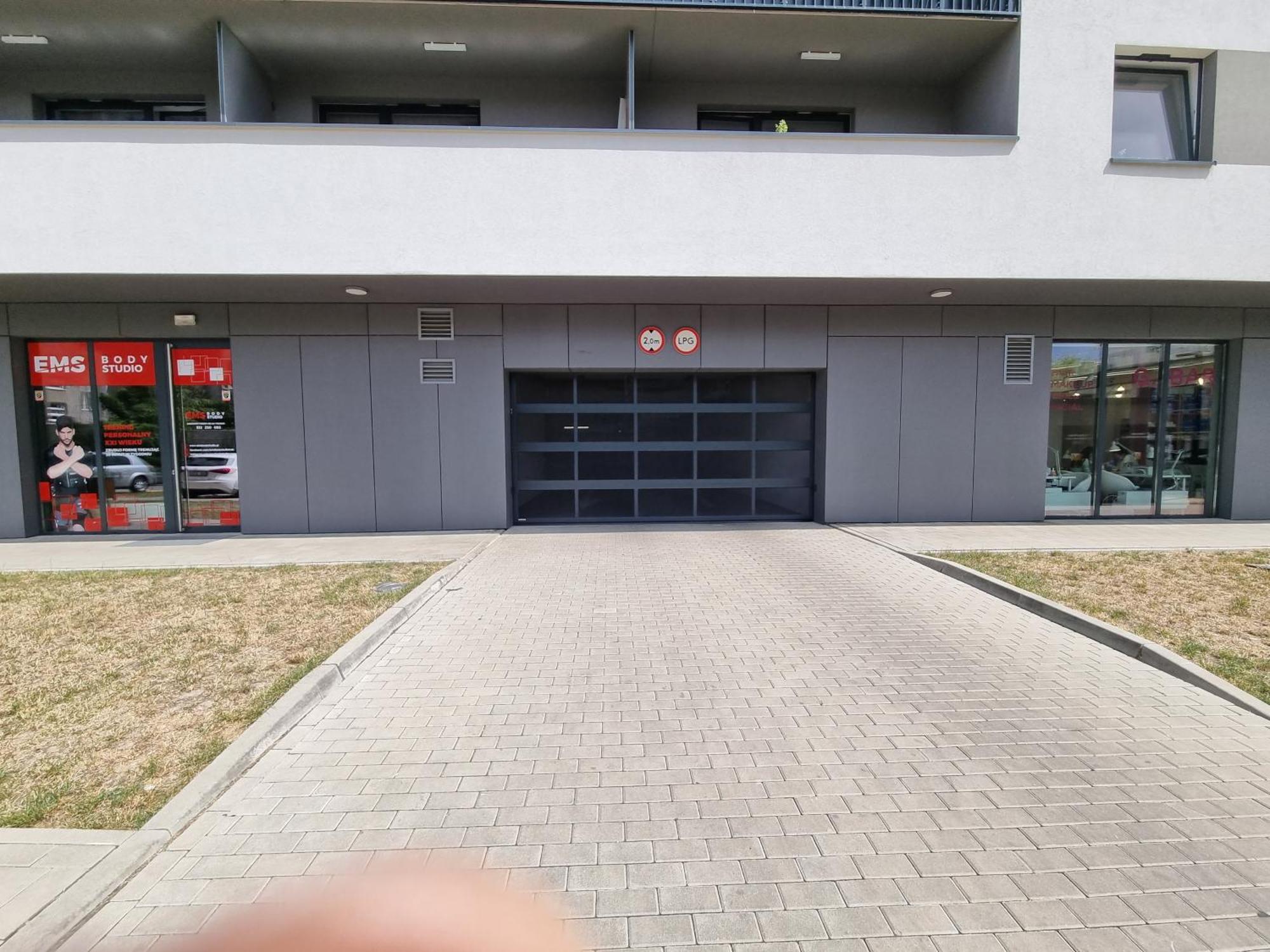 Q Apart Meta - Klimatyzowane Apartamenty Przy Manufakturze Z Garazem Lub Parkingiem Gratis, Fv Lodz (Lodz) Exterior photo